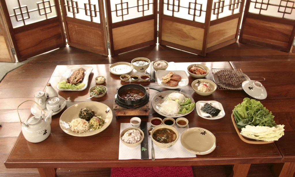 jeon-shik-pratos-tipicos-coreanos-do-restaurante-cho-sun-ok-daniela-toviansk.jpeg