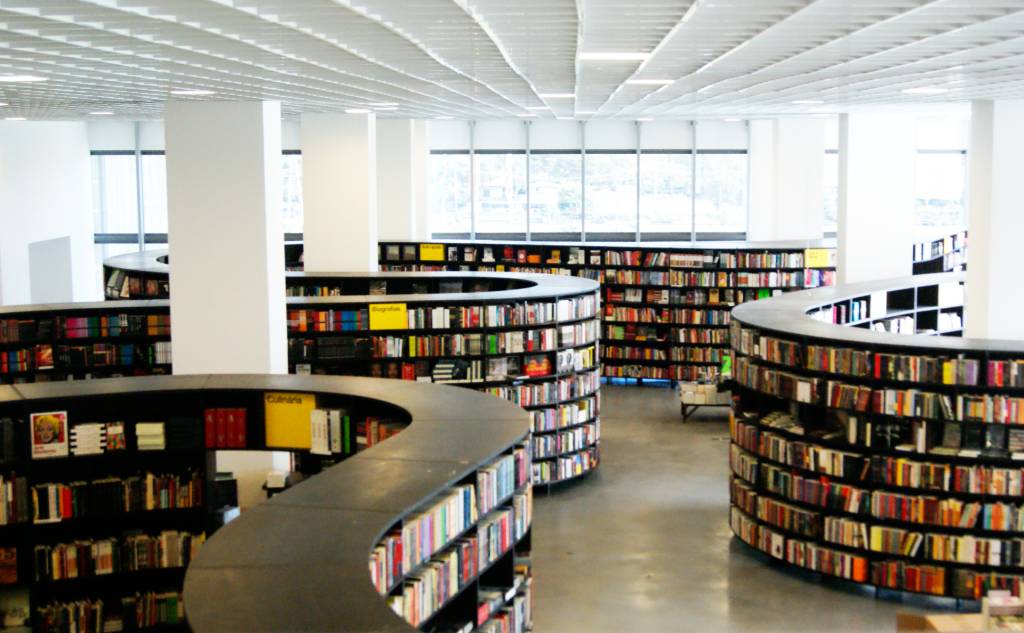 Livraria oferece desconto para vacinados contra a Covid-19