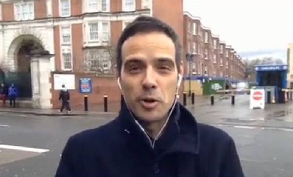 Correspondente da ESPN em Londres quase é multado durante transmissão ao vivo