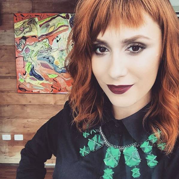 Beleza vapt-vupt: Juliana Rakoza ensina truques de beleza em vídeos de trinta segundos