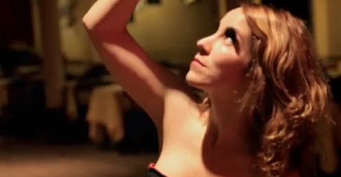 Karina Buhr lança clipe da música “Amor Brando”