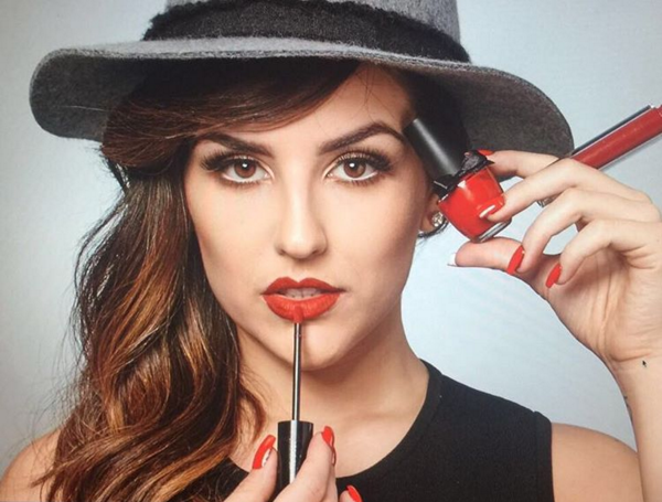 Kéfera lança linha de esmaltes e batons em parceria com a Studio35
