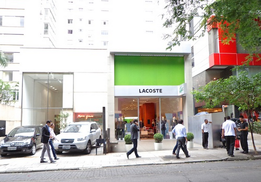 Lacoste fecha sua loja da Rua Oscar Freire
