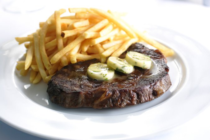 O retorno: chef Julien Mercier volta à cozinha do Le Bilboquet