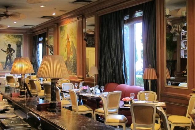 Restaurante variado nos Jardins Restaurante variado nos Jardins
