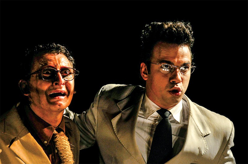 Limpe Todo o Sangue Antes que Manche o Carpete Limpe Todo o Sangue Antes que Manche o Carpete