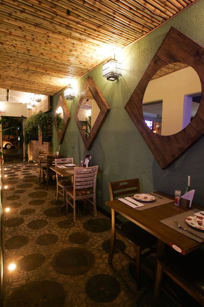 A churrascaria é especializada em cortes portenhos A churrascaria é especializada em cortes portenhos