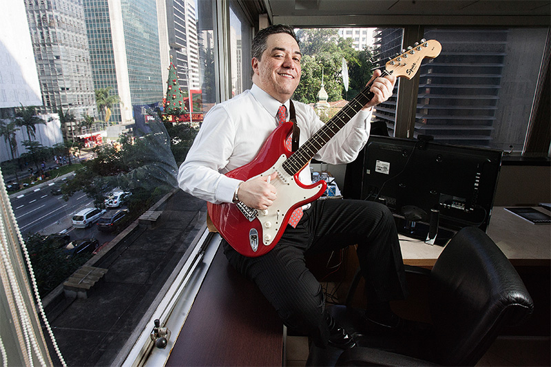 Advogado lança CD em homenagem aos Beatles