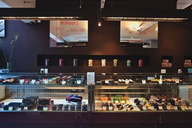 Na vitrine, um colorido show de sabores Na vitrine, um colorido show de sabores