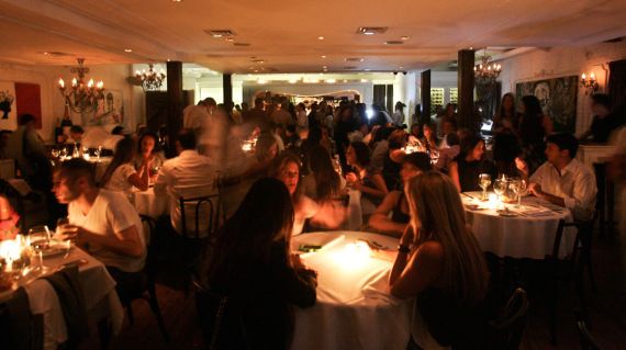 Jantar beneficente em prol dos animais no Bistrot Bagatelle tem menu vegetariano de 400 reais