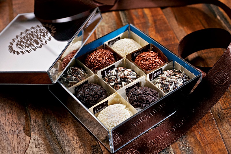 Tratamento de joia: embalagem espelhada para presente com nove unidades Tratamento de joia: embalagem espelhada para presente com nove unidades