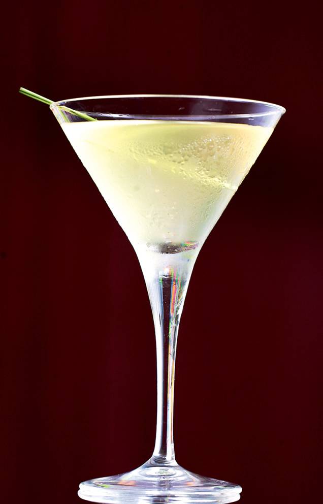 Coquetel miles davis do D4 Boteco Galeria: vodca, limão-taiti e xarope de capim-limão Coquetel miles davis do D4 Boteco Galeria: vodca, limão-taiti e xarope de capim-limão