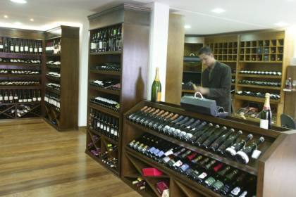 La Frontera loja-de-vinhos-la-frontera-mario-rodrigues.jpeg