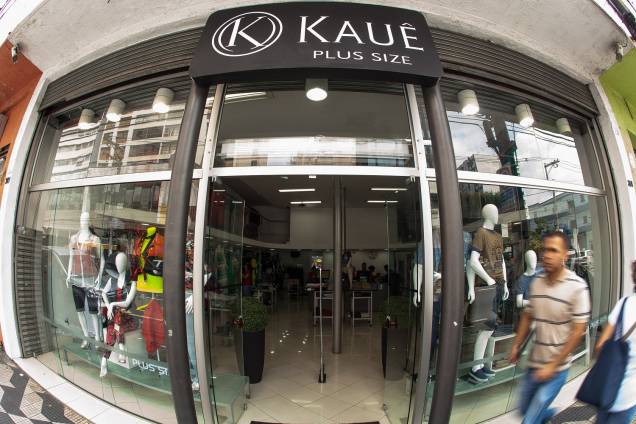 A loja Kauê, de moda plus size, na Rua Domingos de Morais há mais de trinta anos A loja Kauê, de moda plus size, na Rua Domingos de Morais há mais de trinta anos