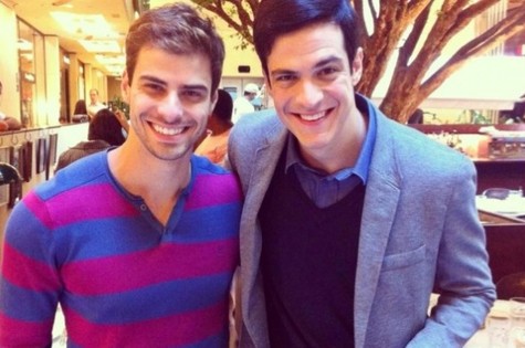 Lucas Malvacini: “Não me importaria em beijar Mateus Solano”