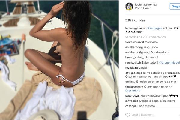Luciana Gimenez posa de topless na Sardenha e rebate críticas a ‘detalhe’ do corpo