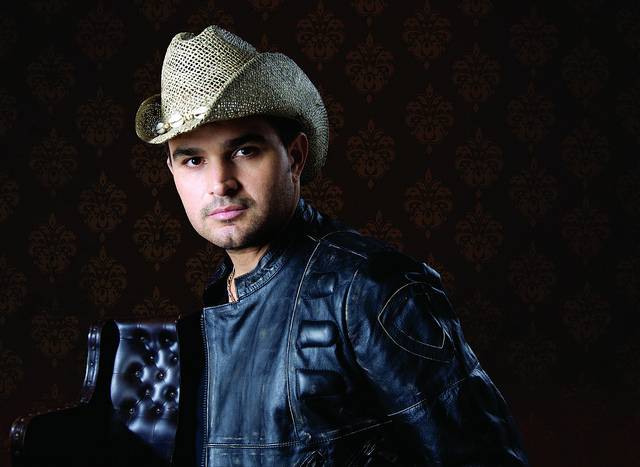 Luciano Camargo revela seus filmes, atores e diretores prediletos