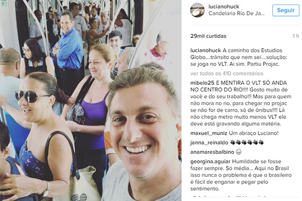 Luciano Huck publica foto dentro de trem lotado e seguidores reclamam