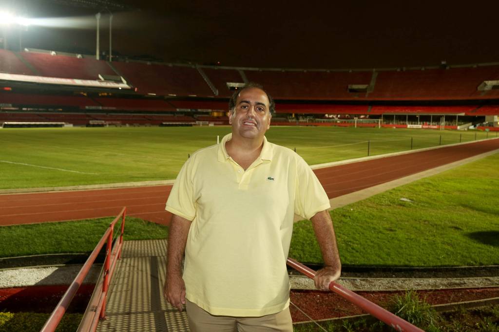 São Paulo rebate críticas do ator Henri Castelli