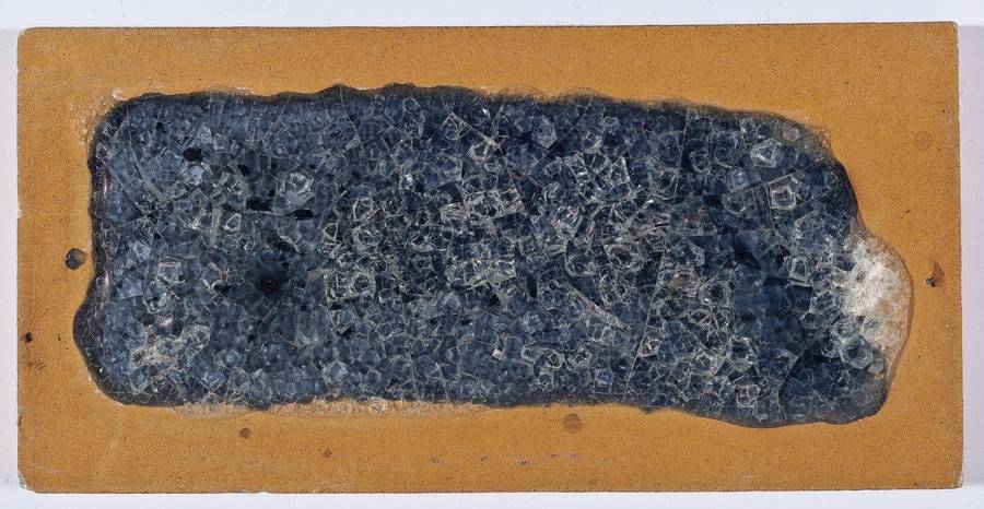 Maria Martins, Composição (abstrata), 1948; cerâmica industrial esmaltada Maria Martins, Composição (abstrata), 1948; cerâmica industrial esmaltada