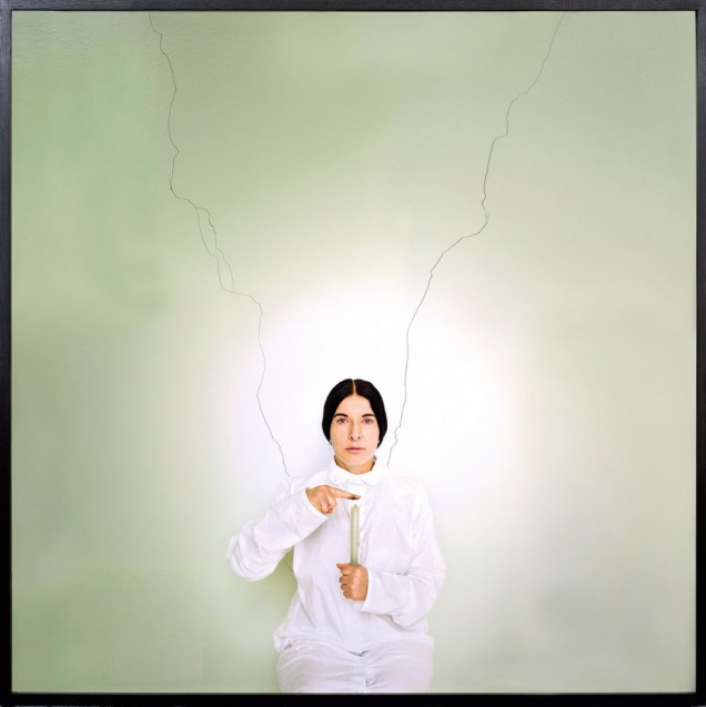 Retrato da Artista com uma Vela, de Abramovic: na Arte 57 Retrato da Artista com uma Vela, de Abramovic: na Arte 57