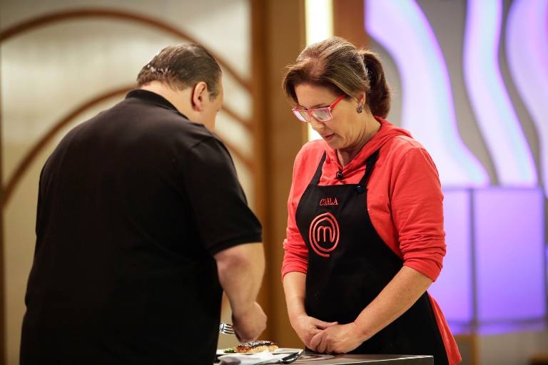 MasterChef: em ritmo nordestino com o chef Rodrigo Oliveira e o sobe/desce do suflê