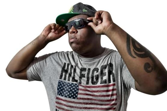 MC Bola: comanda a Royal Live nesta quinta (28) MC Bola: comanda a Royal Live nesta quinta (28)