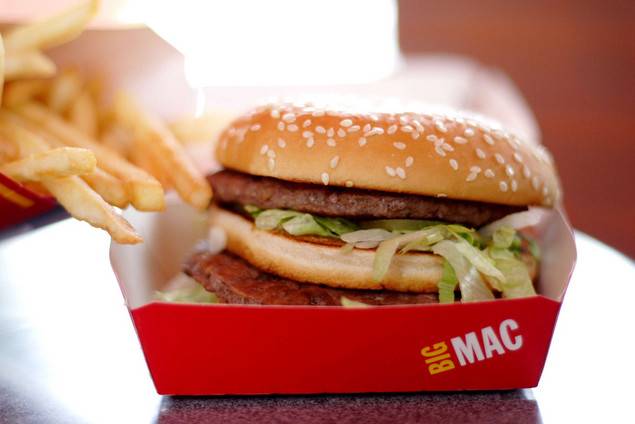 McDonald’s passa a funcionar somente com drive-thru e delivery