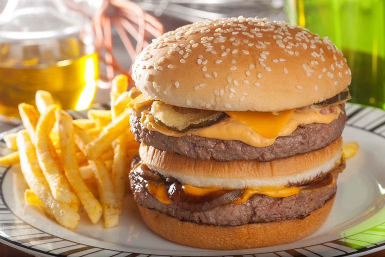 Reinvenção do big mac: (Foto: André Ctenas)