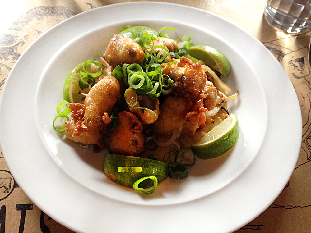 Para armar o boteco: coraçãozinho de galinha empanado