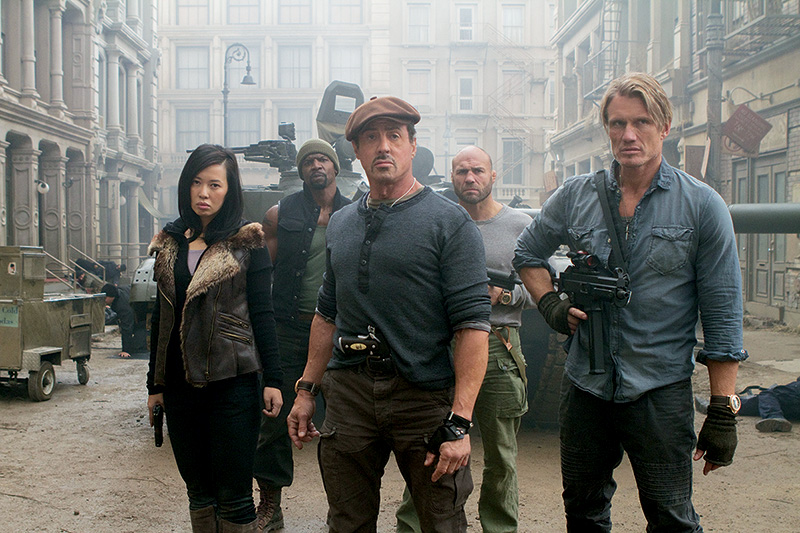 ‘Os Mercenários 3′ vem aí: E se fosse no Brasil?