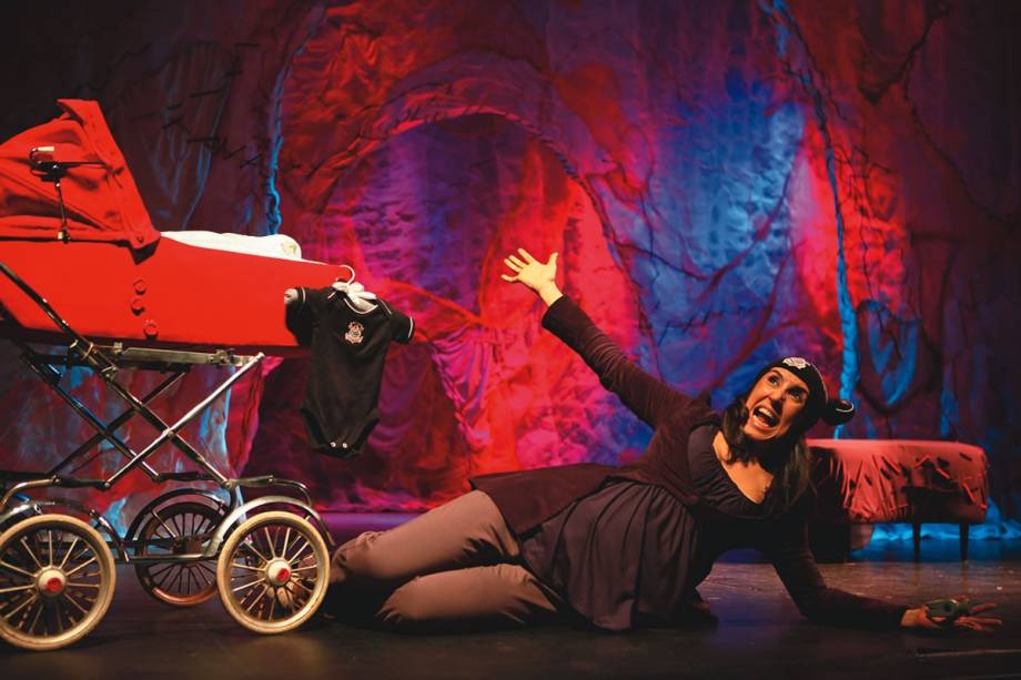 Veridiana Toledo no divertido monólogo Meu Trabalho É um Parto Veridiana Toledo no divertido monólogo Meu Trabalho É um Parto