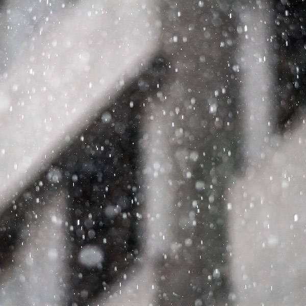Sem guarda-chuva, mas com câmera