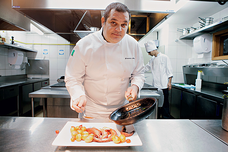 Domenico Mira: agora também no comando do fogão Domenico Mira: agora também no comando do fogão