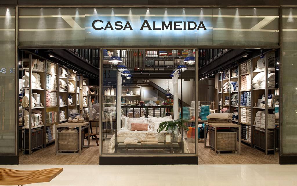 Casa Almeida promove liquidação de até 50%