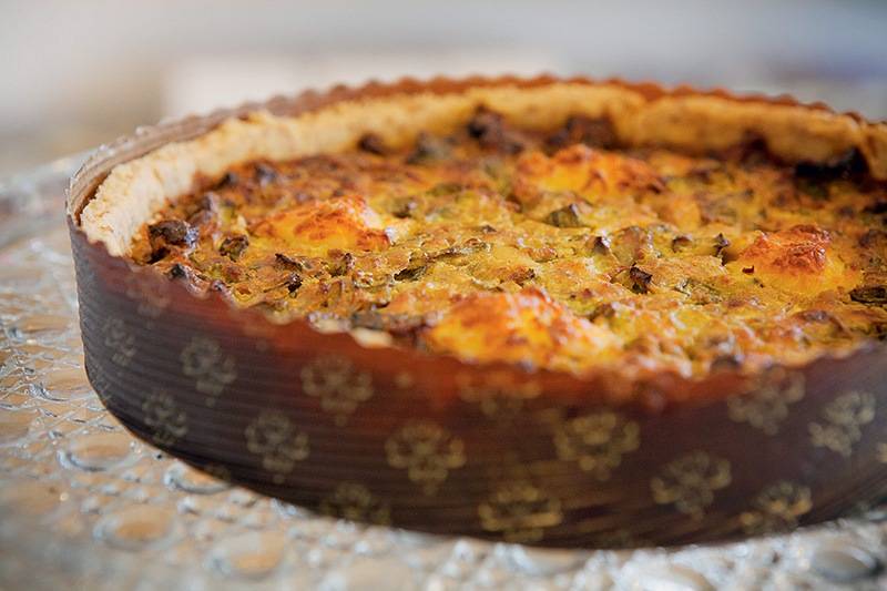 Torta de abobrinha e queijos gruyère, parmesão e requeijão com muitas especiarias Torta de abobrinha e queijos gruyère, parmesão e requeijão com muitas especiarias