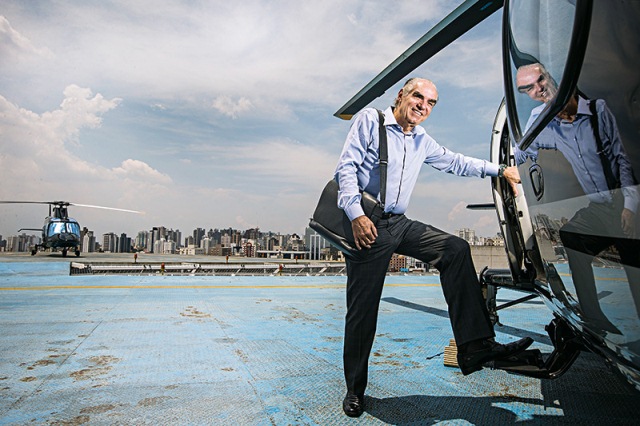 Eike Batista quer vender segundo avião para Michael Klaien