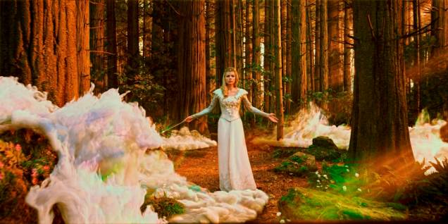 Michelle Williams em Oz - Mágico e Poderoso: papel da benevolente e piedosa Glinda, a Bruxa do Sul Michelle Williams em Oz - Mágico e Poderoso: papel da benevolente e piedosa Glinda, a Bruxa do Sul