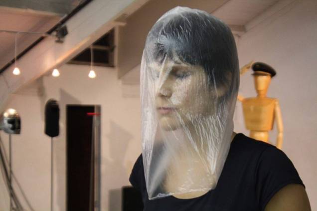 Morro como um País: a Kiwi Companhia de Teatro encena o drama Morro como um País: a Kiwi Companhia de Teatro encena o drama