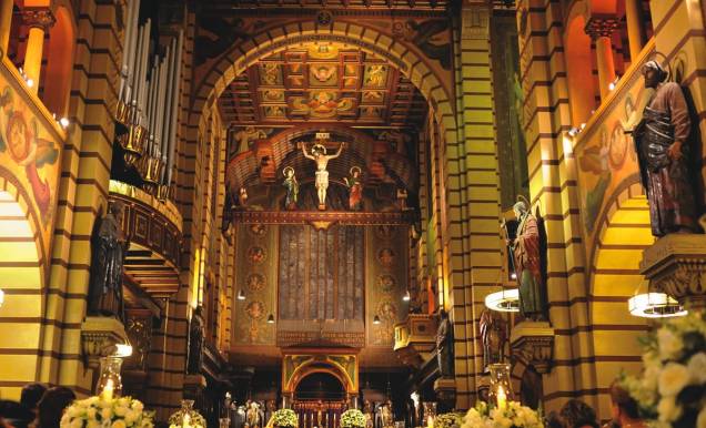 Vitrais alemães do Mosteiro de São Bento, do começo do século XX Vitrais alemães do Mosteiro de São Bento, do começo do século XX