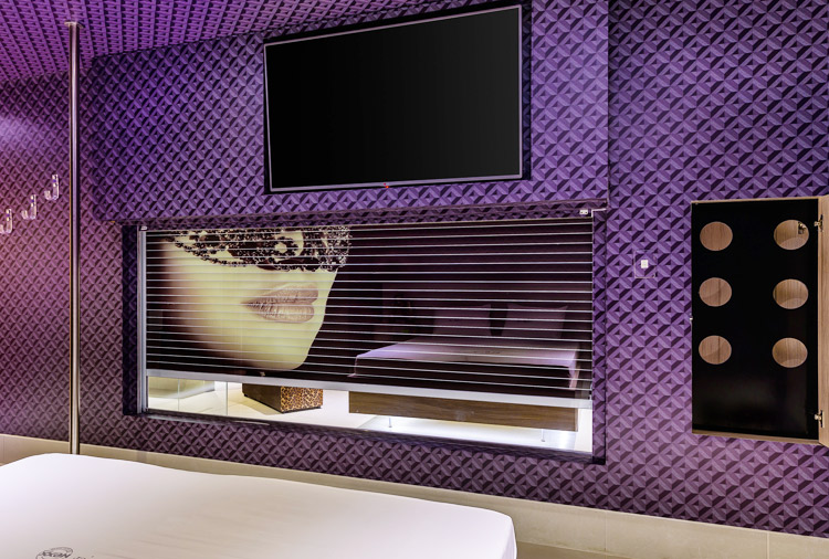 Conheça as novas suítes “interativas” dos motéis de São Paulo