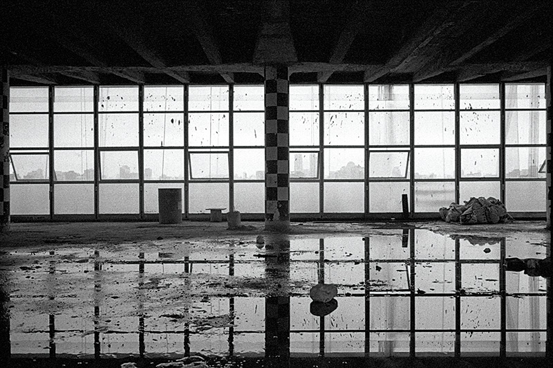 Fotografia de Mauro Restiffe: imagens da mostra documentam a reforma do edifício Fotografia de Mauro Restiffe: imagens da mostra documentam a reforma do edifício