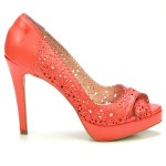 Peep toe com textura: de R$ 249,90 por R$ 124,95