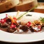 Curry verde de porco com tamarindo e a&ccedil;&uacute;car de palmeira: R$ 44,48