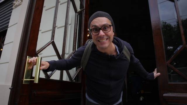 Vídeo: Alexandre Nero responde trinta perguntas inusitadas