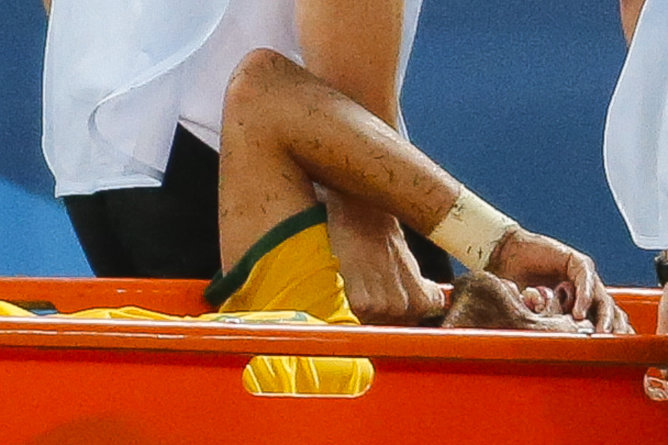 Colombianos criam teoria da conspiração maluca para afirmar que Neymar fingiu lesão