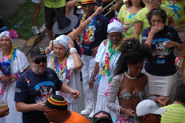NuInteressa: turma se reúne na Vila Madalena NuInteressa: turma se reúne na Vila Madalena