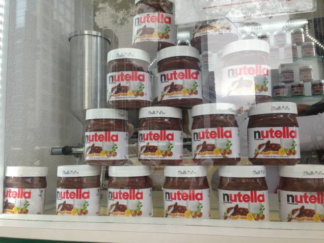 Potes de Nutella no quiosque da marca Potes de Nutella no quiosque da marca