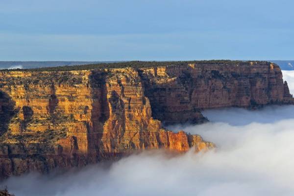 Grand Canyon é “inundado” por neblina e evento meteorológico raro é registrado em vídeo impressionante
