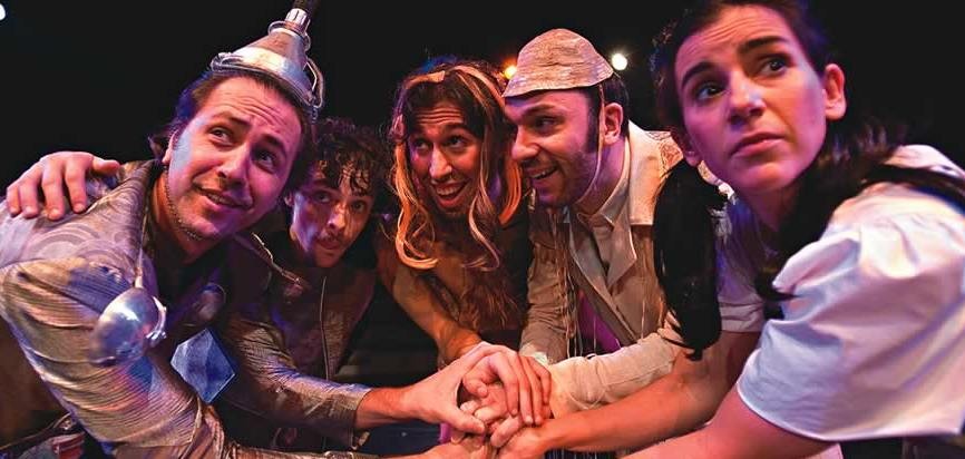 O Mágico de Nós mistura improviso e participação do público à saga de Dorothy O Mágico de Nós mistura improviso e participação do público à saga de Dorothy